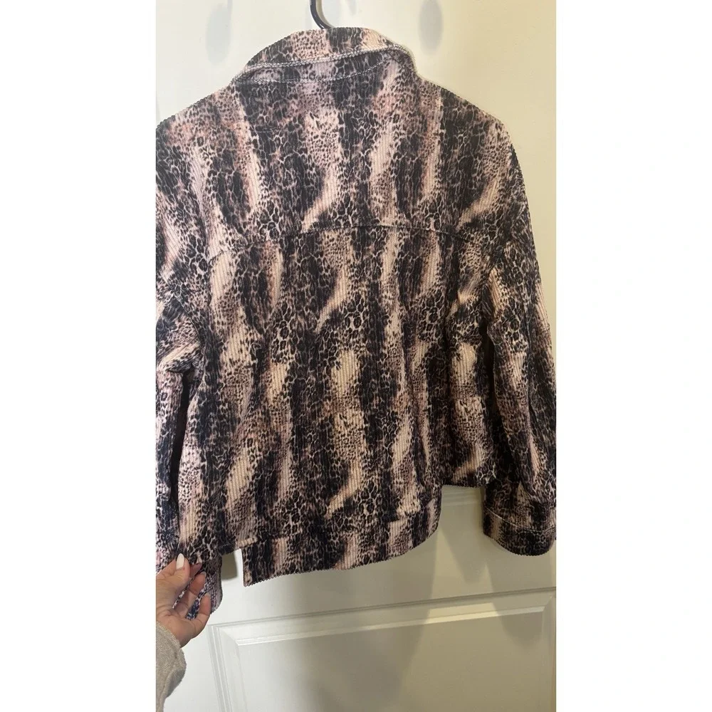 NWT‎ Savanna Jane Leopard Print Size Small Corduroy Jacket Button Up Shacket